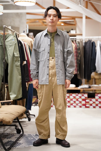 高井 一貴さん(JACK & MARIE グランベリーパーク 店舗スタッフ)<br>ブーツ品番:#2130 JACK & MARIE 限定販売
